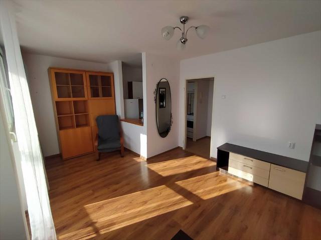 Przestronna kawalerka 30 m² z funkcjonalnym układem