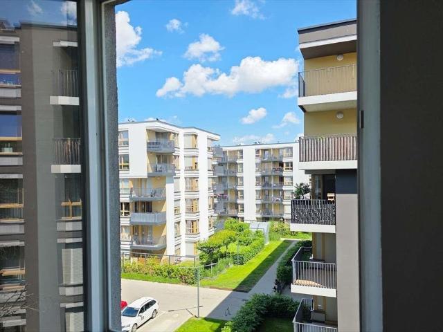 Sprzedam przestronną kawalerkę 34 m² z balkonem i potencjałem