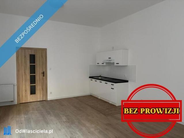 Przestronna kawalerka w centrum