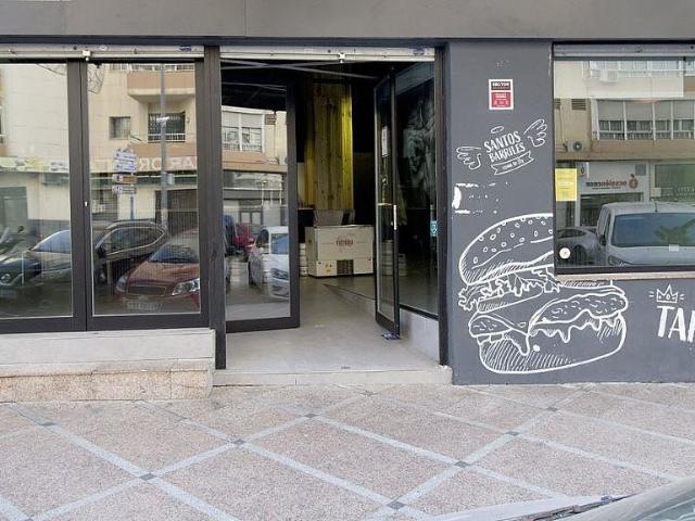 Przestronna restauracja na sprzedaż w centrum Torremolinos