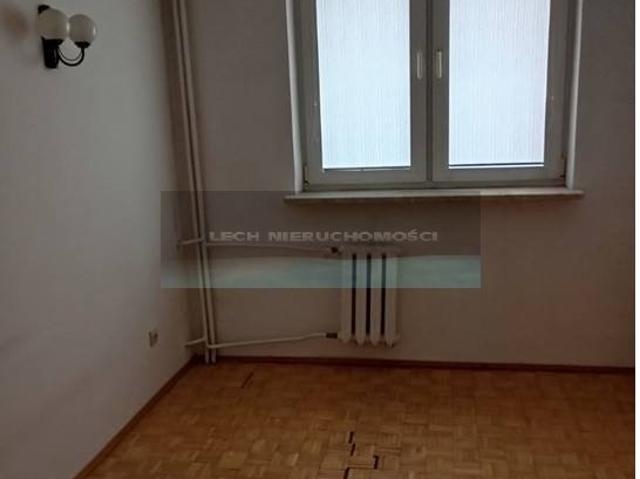 Przestronne 4 pokojowe mieszkanie w Zegrzu z oddzielną kuchnią