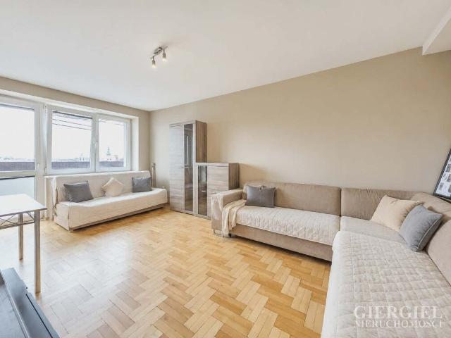 Do sprzedania przestronne 4 pokojowe mieszkanie 85 m² w centrum Rzeszowa
