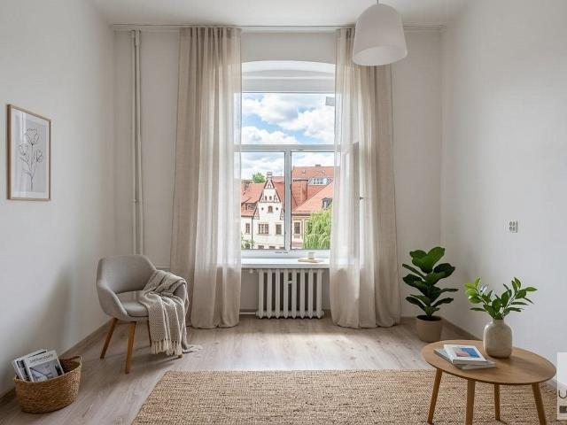 Przestronne 4 pokojowe mieszkanie w centrum Wrocławia
