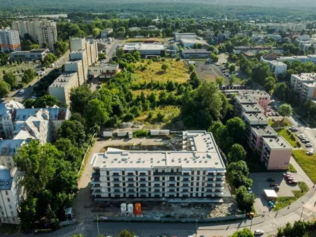 Przestronne 4 pokojowe mieszkanie z tarasem i balkonem