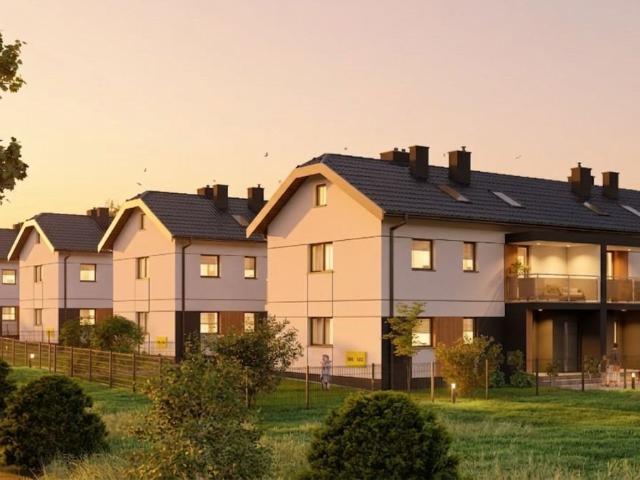 Polecam przestronne 4 pokojowe mieszkanie z ogrodem i poddaszem