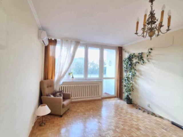 Przestronne 4 pokojowe mieszkanie z dużym potencjałem 71,73 m²