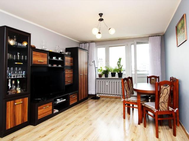 Przestronne 63 m² mieszkanie z balkonem w Piotrowicach