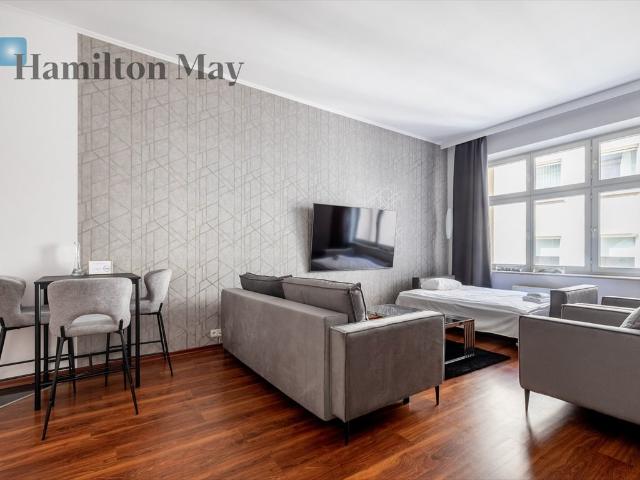 Przestronne 63m² apartament w sercu Krakowa z wysokimi sufitami