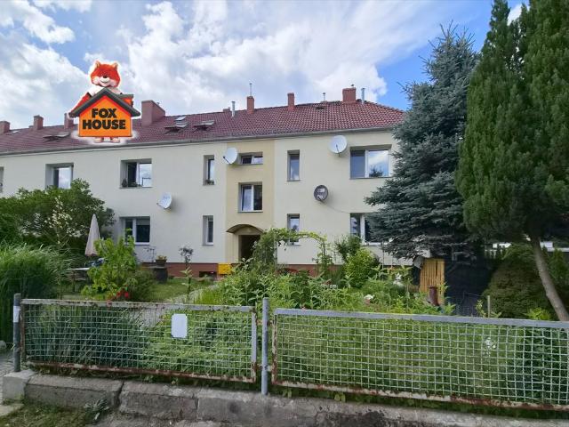 Przestronne 80 m² na poddaszu z prywatnym ogródkiem