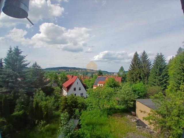 Przestronne 88 m² z ogródkiem, kominkiem i jasnością