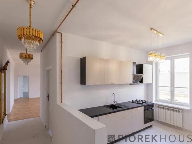 Przestronne 150 m² z potencjałem adaptacji na Chmielnej