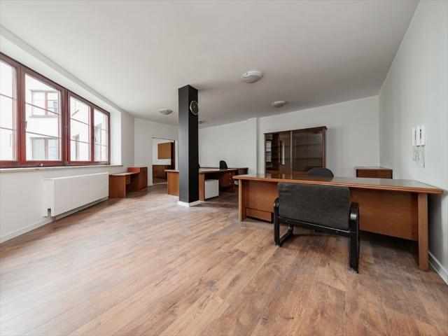 Przestronne 179 m² pod działalność w centrum Warszawy