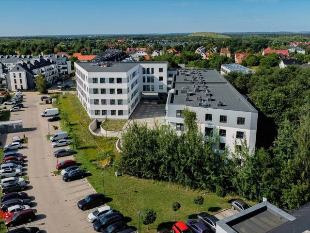 Przestronne 2 pok. z możliwością 3, garaż, balkon
