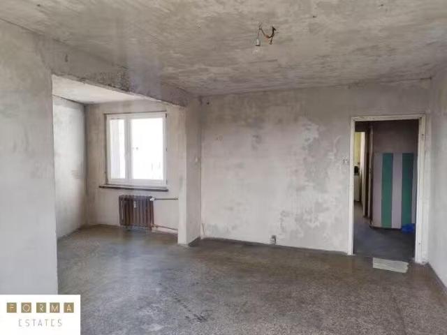 Przestronne 2 pokoje z balkonem i dużym potencjałem