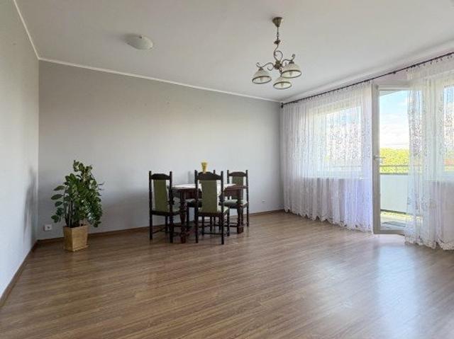 Przestronne 2 pokoje z balkonem i piwnicą w Stargardzie