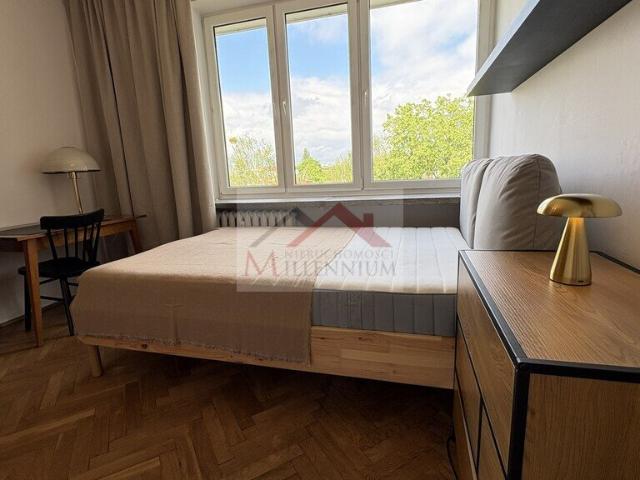 Przestronne 2 pokoje z balkonem i zielonym widokiem