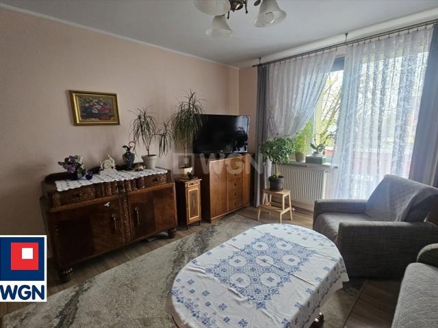 Przestronne 2 pokoje z balkonem, pełne wyposażenie, niski czynsz