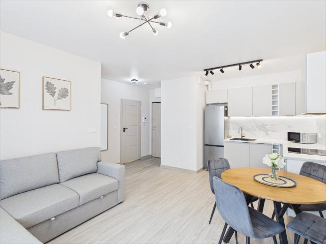 Przestronne 2 pokojowe mieszkanie 38 m² w Wrocławiu blisko komunikacji