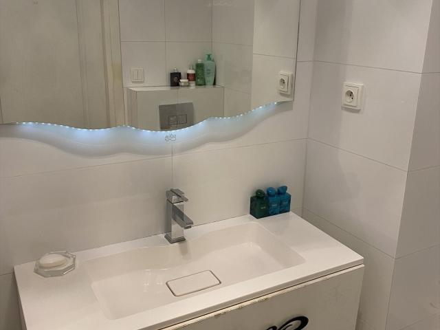 Nowoczesne 2 pokojowe mieszkanie 49 m² z loggią w Mokotowie