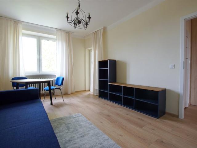 Przestronne 2 pokojowe mieszkanie po remoncie z balkonem