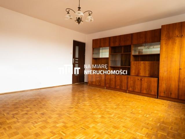 Przestronne 2 pokojowe mieszkanie po remoncie z balkonem