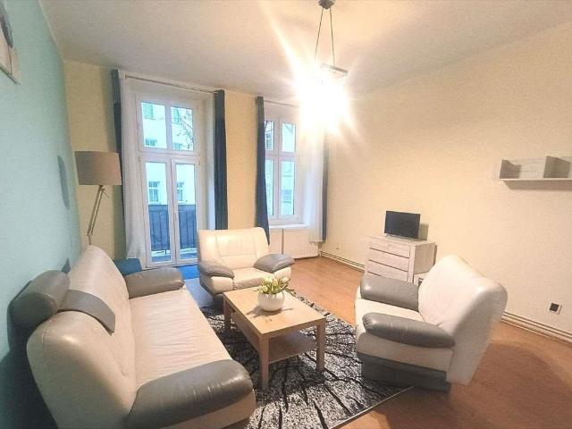 Polecam przestronne 2 pokojowe mieszkanie 58 m² przy Parku Tołpy