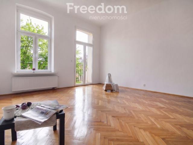 Przestronne 2 pokojowe mieszkanie w centrum Łodzi