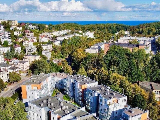 Na sprzedaż przestronne 2 pokojowe mieszkanie 61 m² w Gdyni