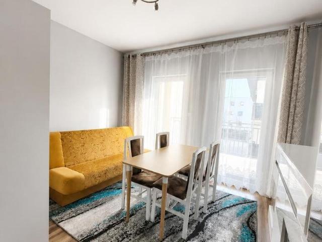 Przestronne 2 pokojowe mieszkanie z balkonem, 46 m2