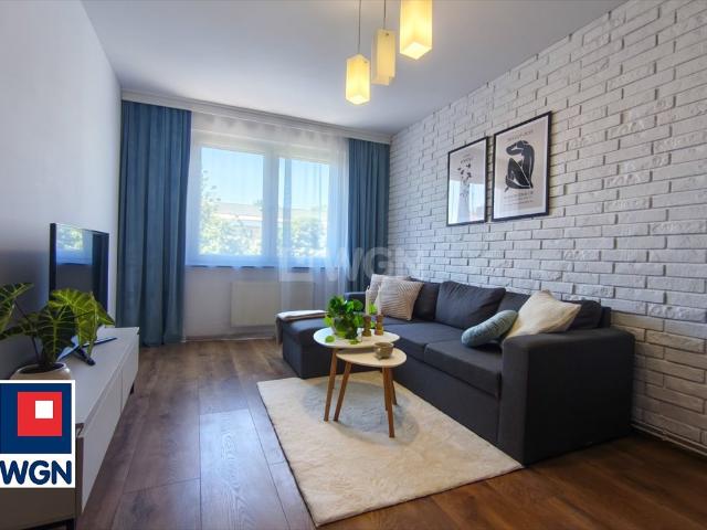 Przestronne 2 pokojowe mieszkanie z balkonem w Legnicy