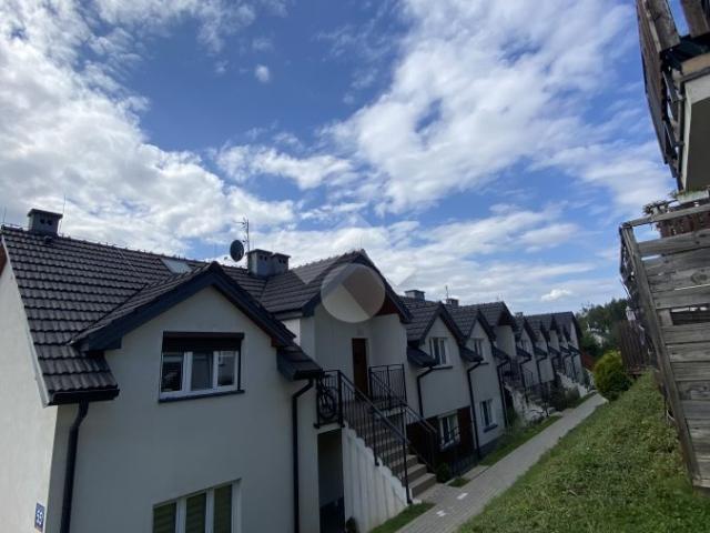 Przestronne 2 pokojowe mieszkanie z balkonem w spokojnej okolicy
