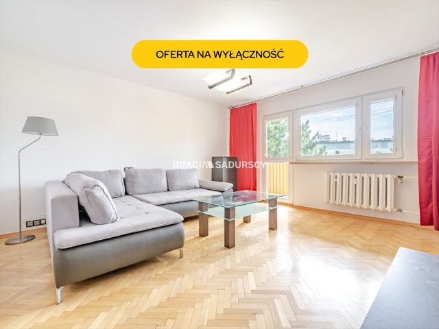 Przestronne 2 pokojowe mieszkanie z balkonem, blisko komunikacji