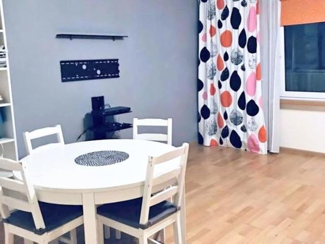 Przestronne 2 pokojowe mieszkanie z dużym balkonem