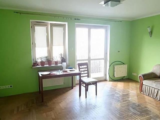 Przestronne 2 pokojowe mieszkanie z dużym balkonem