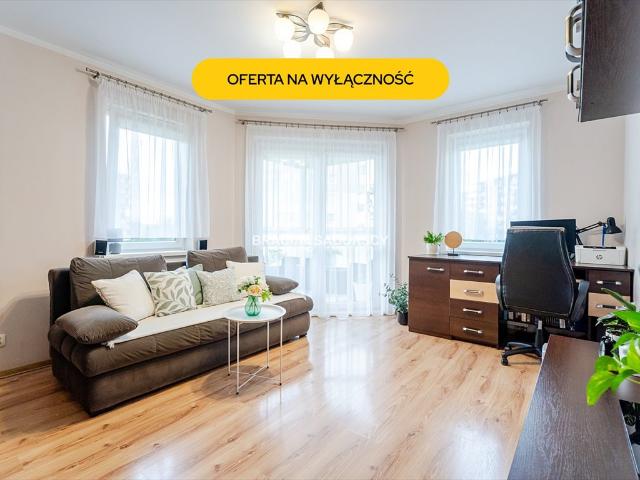 Przestronne 2 pokojowe mieszkanie z loggią i komórką