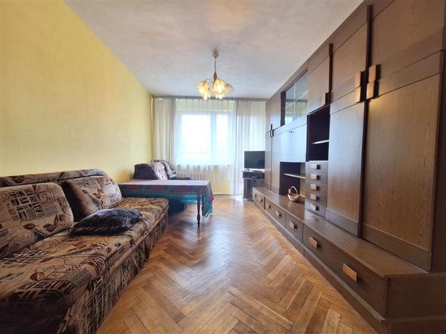 Przestronne 36 m² z balkonem i potencjałem aranżacyjnym