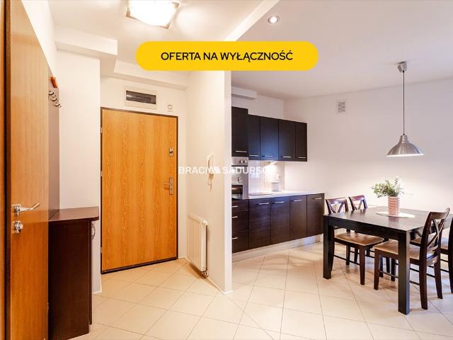 Przestronne 3 pokoje z balkonem, garaż i komórka