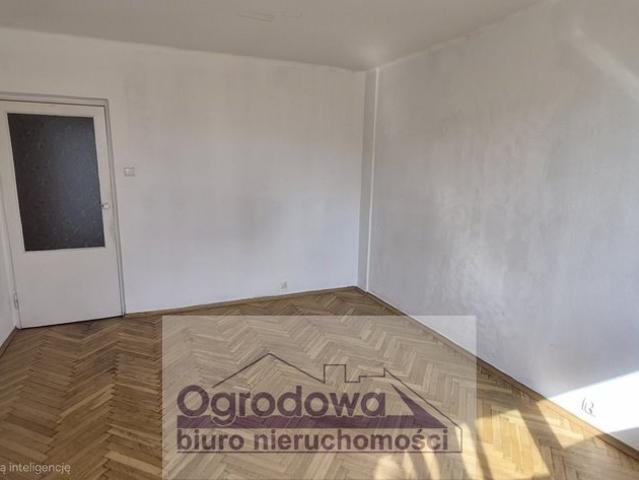 Przestronne 3 pokoje z loggią, do remontu, blisko centrum