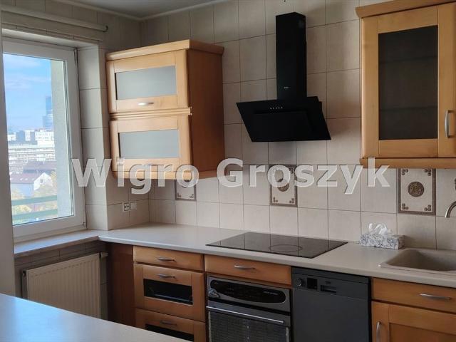 Przestronne 3 pokojowe mieszkanie z loggią i garażem