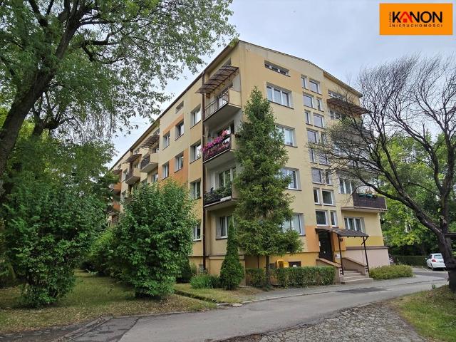 Przestronne 3 pokojowe mieszkanie 81,10 m² w Bielsko Białej