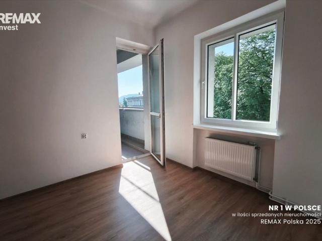 Przestronne 3 pokojowe mieszkanie po remoncie z balkonem
