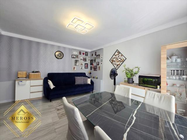 Do sprzedania przestronne 3 pokojowe mieszkanie 62 m² w Częstochowie