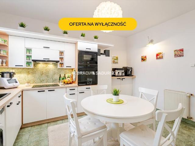 Przestronne 3 pokojowe mieszkanie 70 m² z balkonami w Krakowie