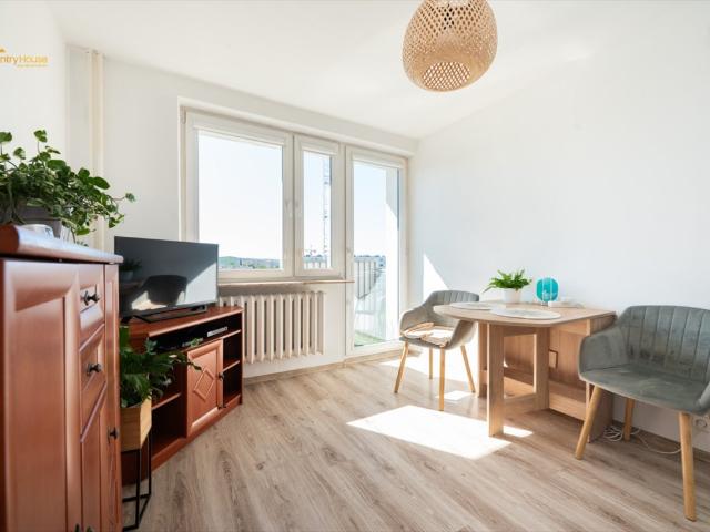 Przestronne 3 pokojowe mieszkanie z balkonem w Gdyni