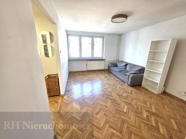 Przestronne 3 pokojowe mieszkanie z balkonem w zielonej Ochocie