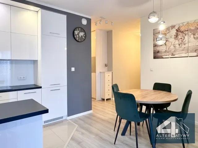 Przestronne 3 pokojowe mieszkanie z balkonem, wysoki standard