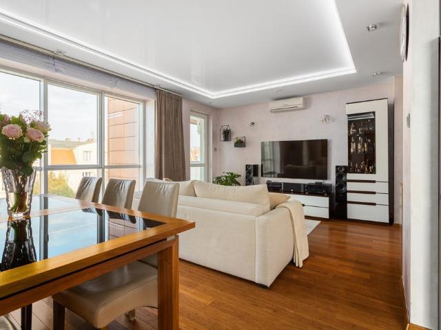 Zapraszam do 78,3 m² mieszkania z balkonem i garażami