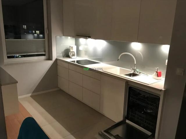 Przestronne 3 pokojowe mieszkanie z balkonem i garażem