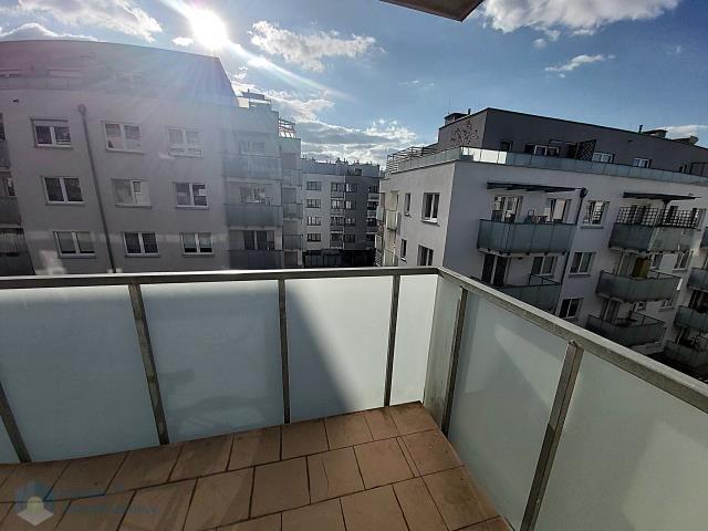 3 pokojowe mieszkanie z balkonem i garażem w Ząbkach zapraszam