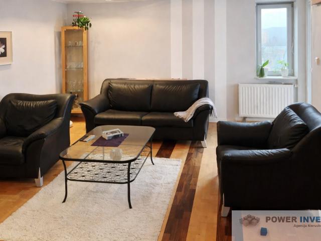 Przestronne 3 pokojowe mieszkanie z balkonem i panoramicznym widokiem